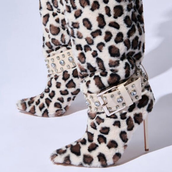AZALEA WANG " THE SPOTTED ONE "  LEOPARD EMBELLISHED BOOT (BRAND NEW !!!!!!!!!!! - Picture 1 of 10